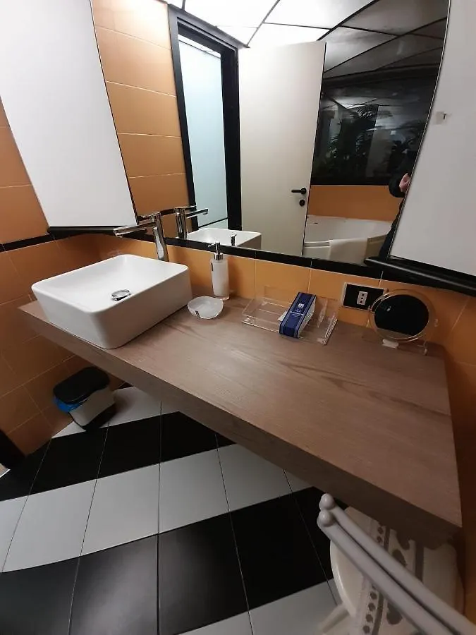 Corte Lambruschini Central Apartment With Free Covered Parking Genoa