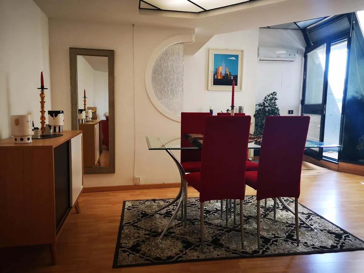 Corte Lambruschini Central Apartment With Free Covered Parking ジェノヴァ 0*,  イタリア